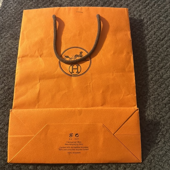 Hermes Shopping Bag - Picture 4 of 5